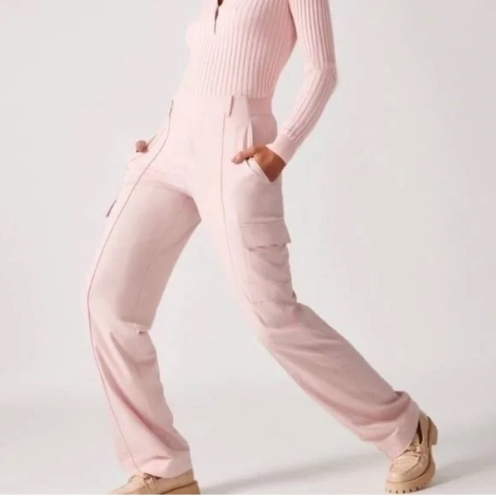Athleta Vienna Cargo Pant in Orchid Pink size 4